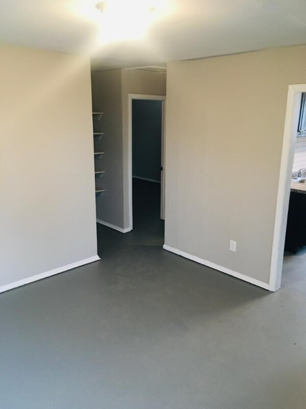 Building Photo - 818 Laurel St