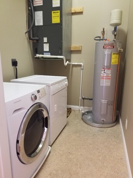 Building Photo - 120 N 3rd St