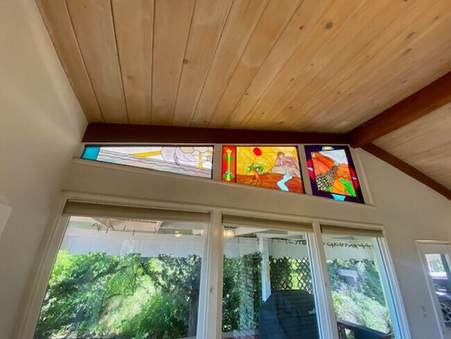 Building Photo - 1542 Rancho View Dr