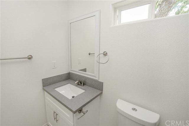 Building Photo - 1231 E 45th St