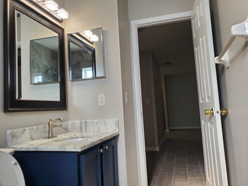 Building Photo - 15149 Westminister Ave