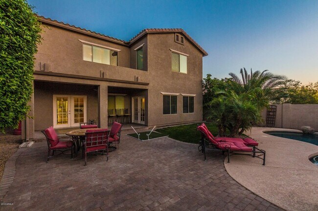 Building Photo - Gorgeous 5 Bedroom 3.5 Bath Stetson Valley...