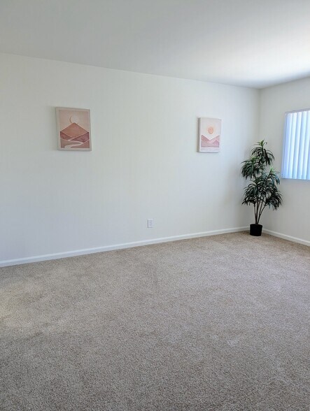 Building Photo - 2890 W 235th St