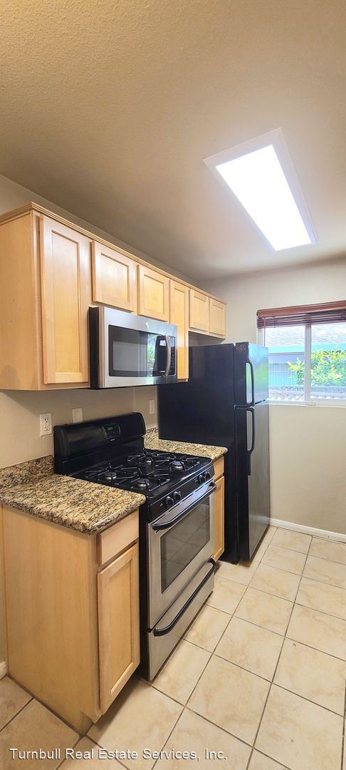 Building Photo - 2 br, 1 bath House - 4713 AMBER LN #2 - AM...