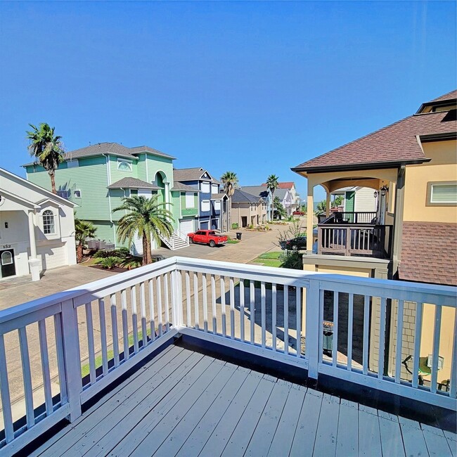 Building Photo - 131 Starboard Dr