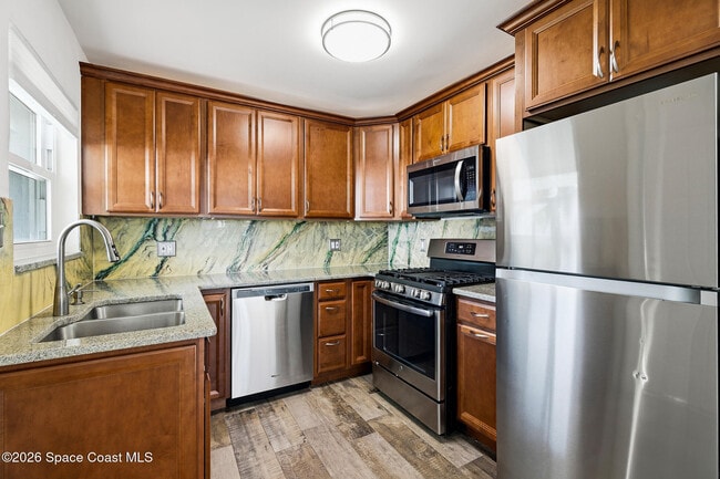 Building Photo - 102 South St