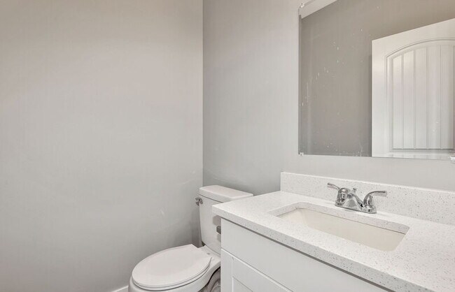 Building Photo - 4449 E 45th St N
