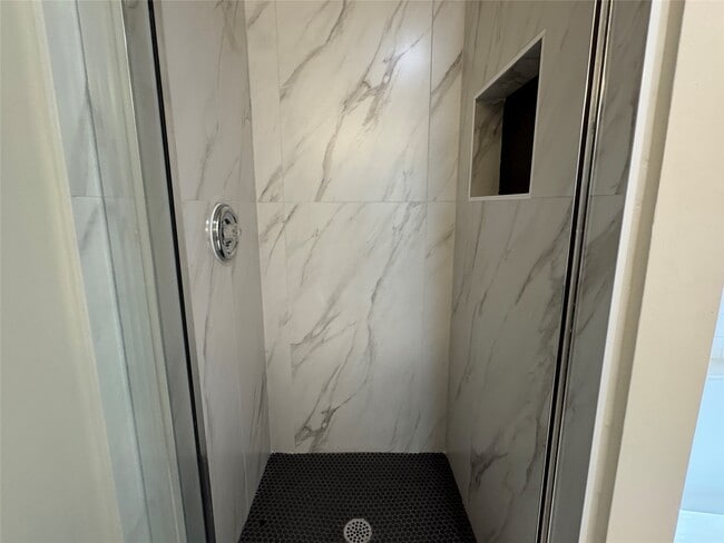 Building Photo - 14707 Cypress Meadow Dr