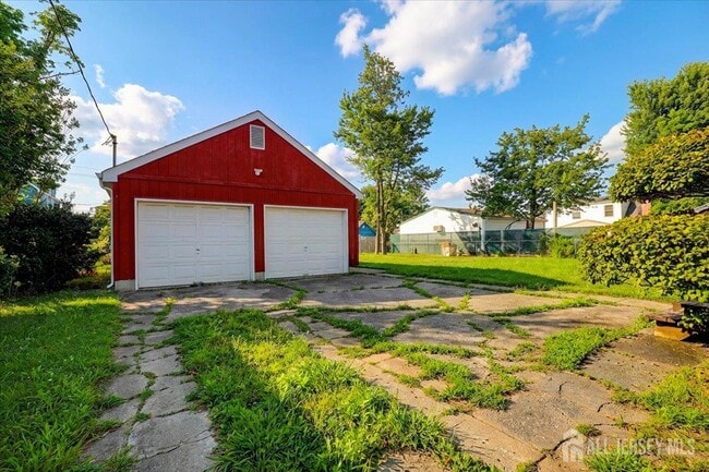 Building Photo - 28 Sedgwick St