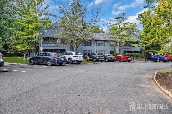 Building Photo - 604 Woodhaven Dr