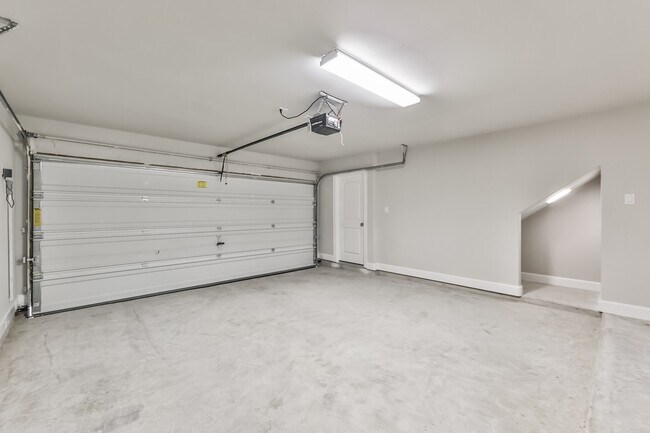 Building Photo - 10828 Brittmoore Oaks Pl