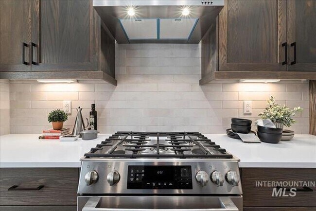 Building Photo - Newer 3-Bedroom in Star