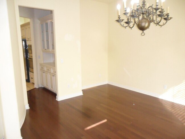 Building Photo - Classic Brookhaven Square Home - Quality T...