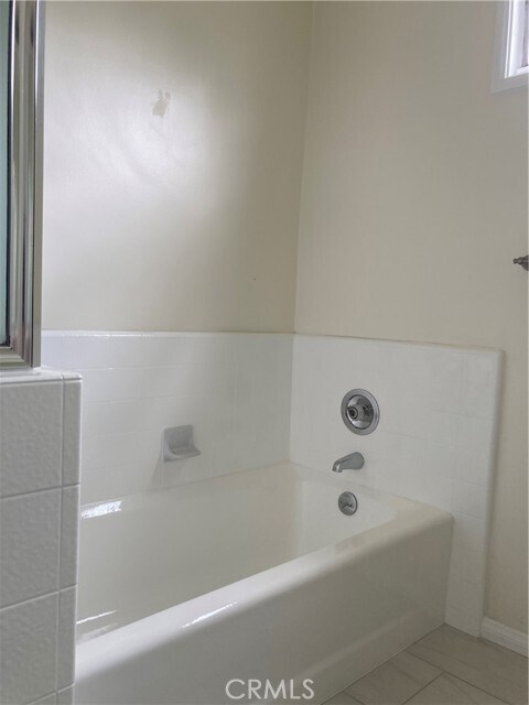 Building Photo - 13958 Sylvan St