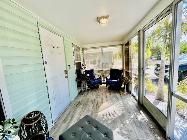 Building Photo - 428 Orangewood Dr