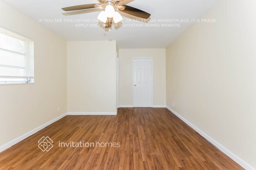Building Photo - 1154 SW 27th Ave