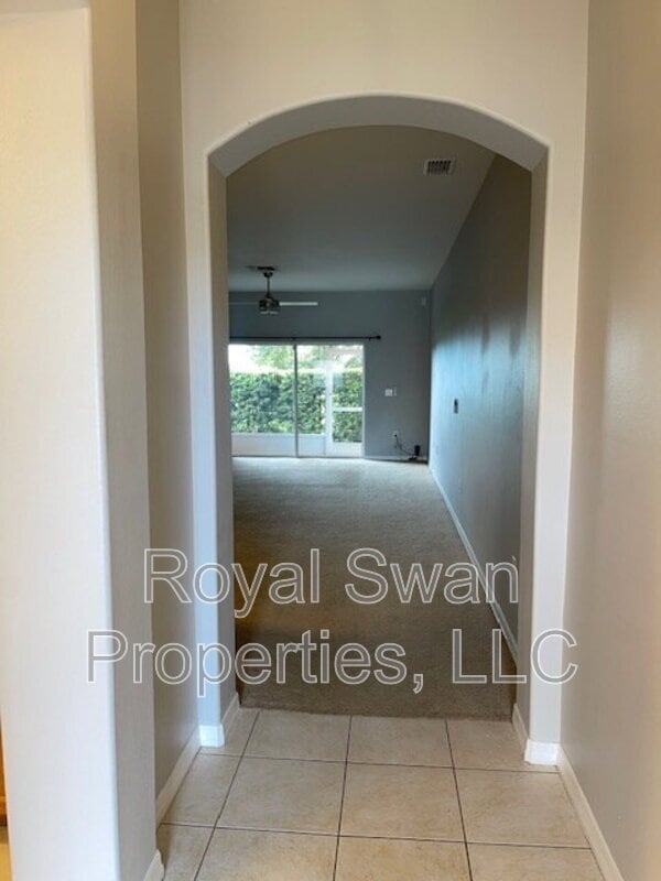 Building Photo - 4217 Winding Vine Dr