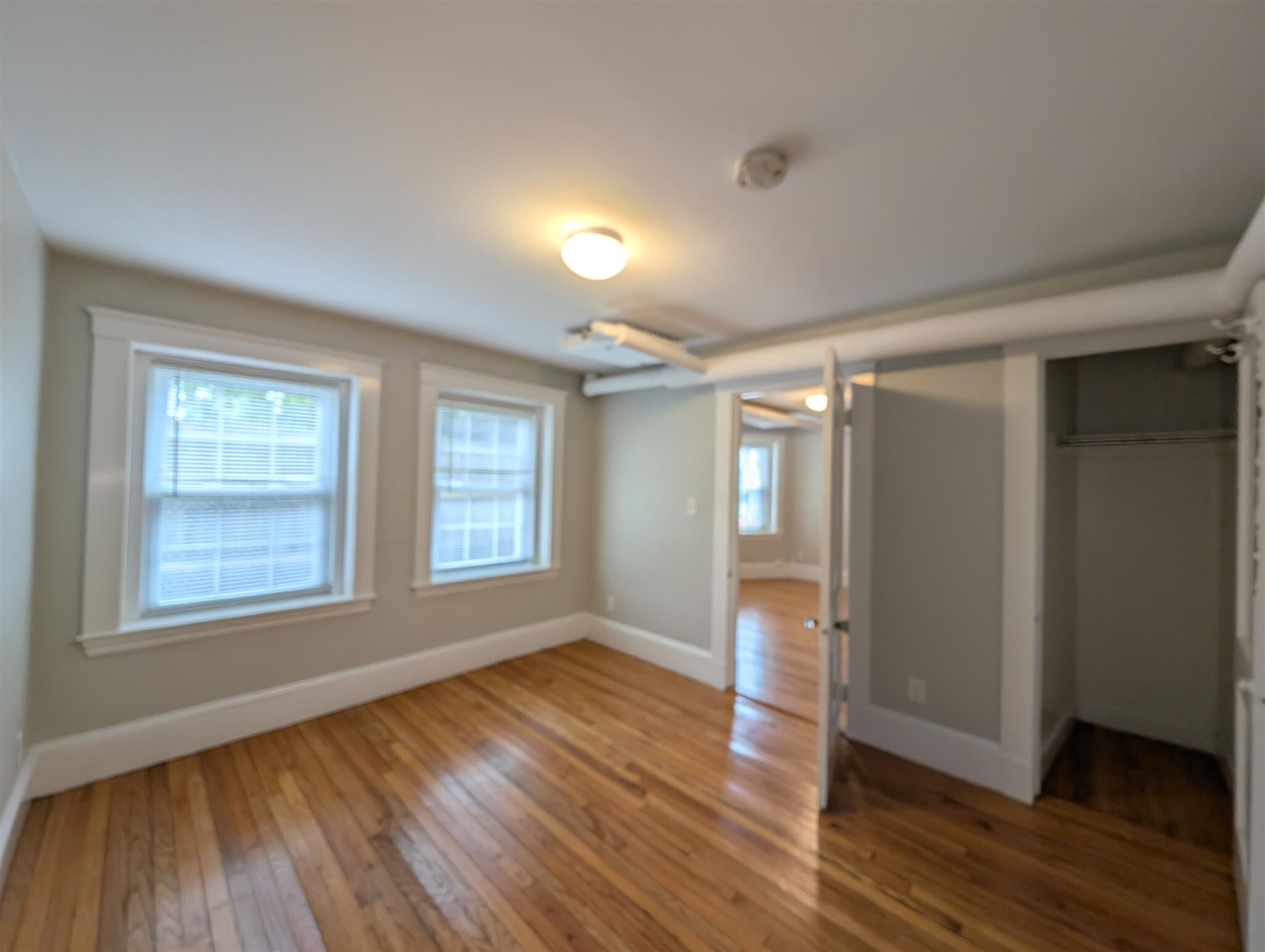 Building Photo - 154 Summer St