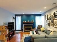 Building Photo - 612 Deepdale Ct