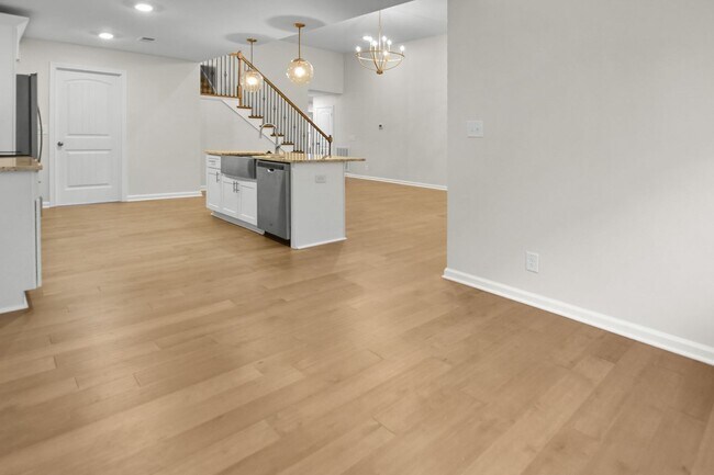 Building Photo - Like New Three Bedroom with Bonus!