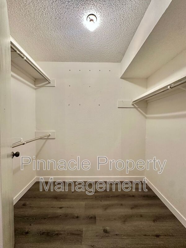 Building Photo - 3602 Gemini Dr