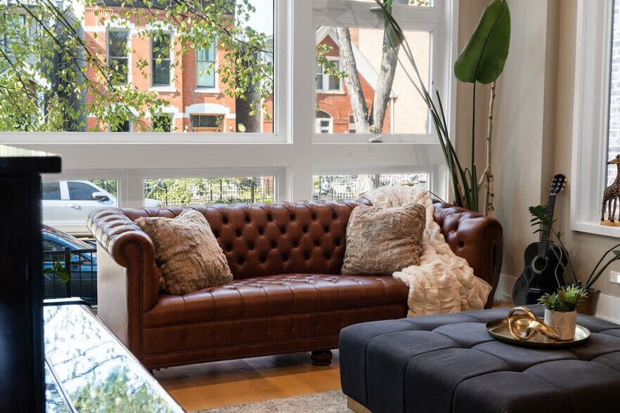 Building Photo - 1307 N Bell Ave