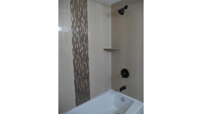 Building Photo - 3026 Vinson Ave