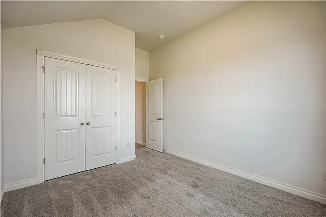 Building Photo - Charming 3-Bedroom Home with 3-Car Garage in Moore!