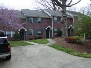 Primary Photo - 380 Oak Ave