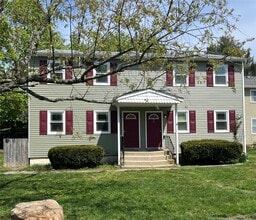 Building Photo - 11 Park Manor Ct