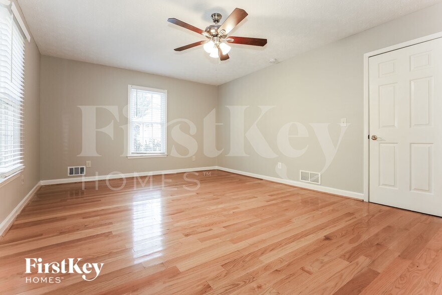 Building Photo - 2067 Shillingwood Dr NW