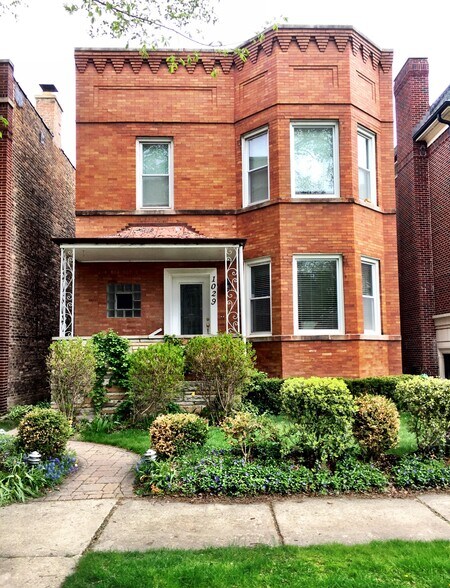 Primary Photo - 1029 Cleveland St