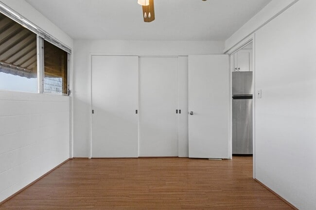 Building Photo - Charming Pualei Circle 1BR Condo with Parking, Pool & Utilities Included