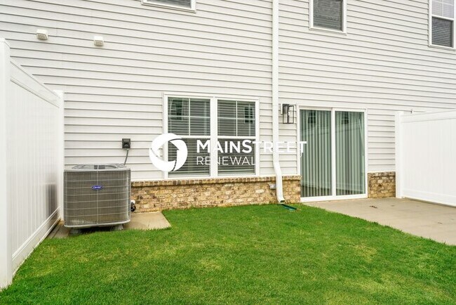 Building Photo - 3 Bedroom Pet-Friendly Home in Jeffersonvi...