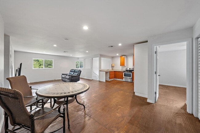 Building Photo - 14339 Collecting Canal Rd