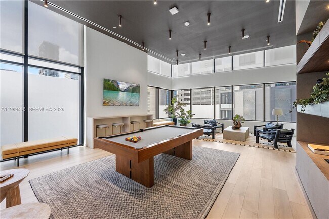 Building Photo - 225 N Miami Ave