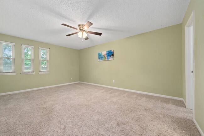 Building Photo - 6602 Montauk Dr