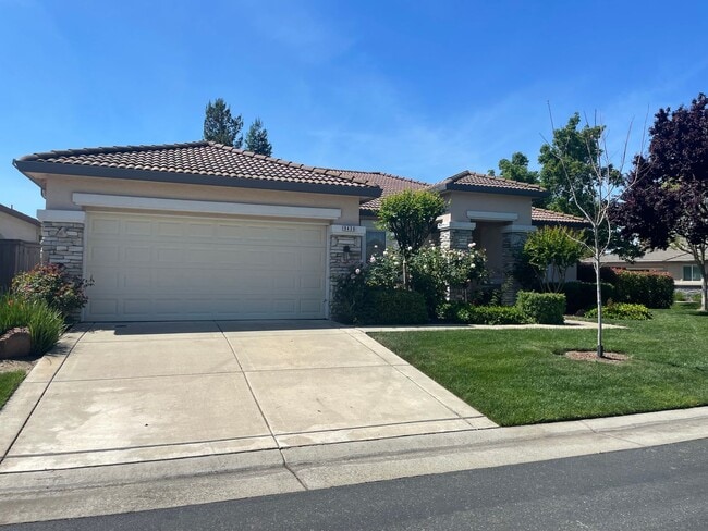 Building Photo - Senior Community for those 55+ Large 2 bedroom, 2 bath with bonus room!  All modern amenities!