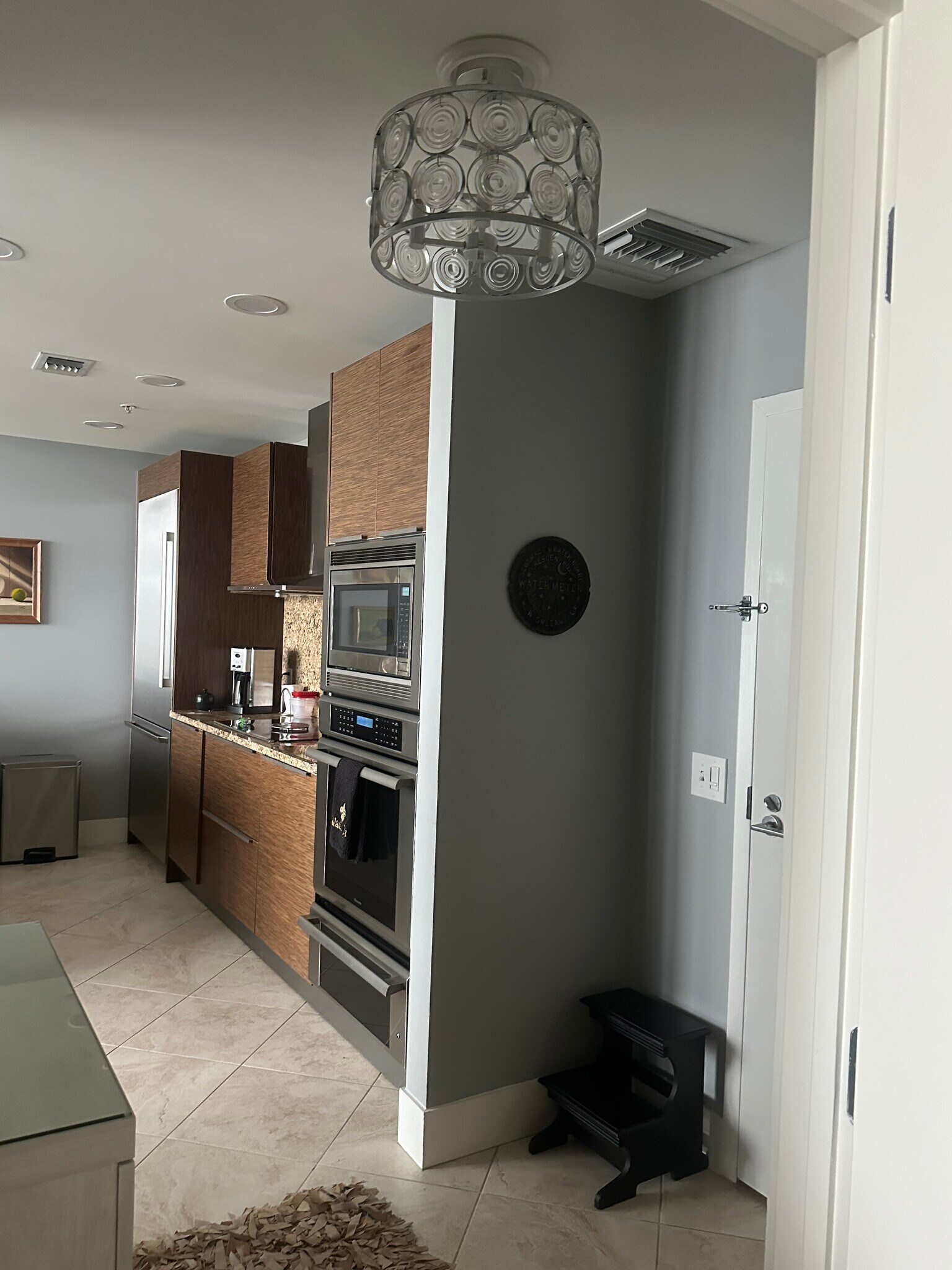 Kitchen - 175 1st St S