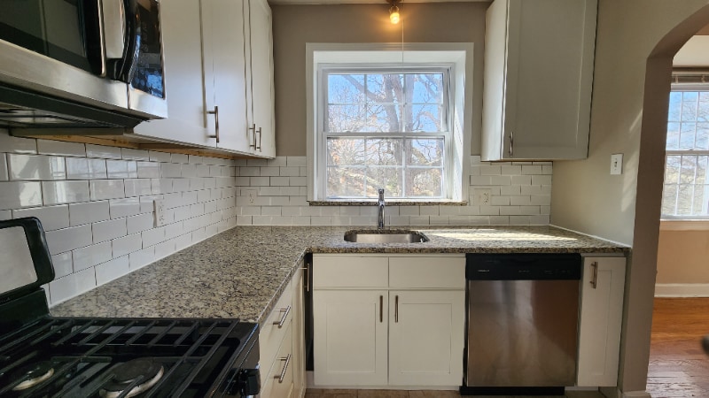 Building Photo - 7752 Kingsbury Blvd