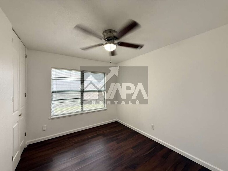Building Photo - 407 Creath Pl