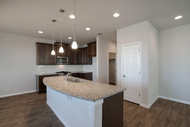 Building Photo - 205 Guemal Rd