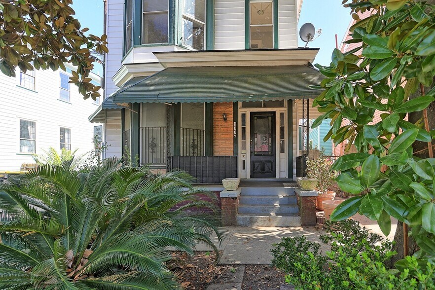 Building Photo - 1112 Barnard St