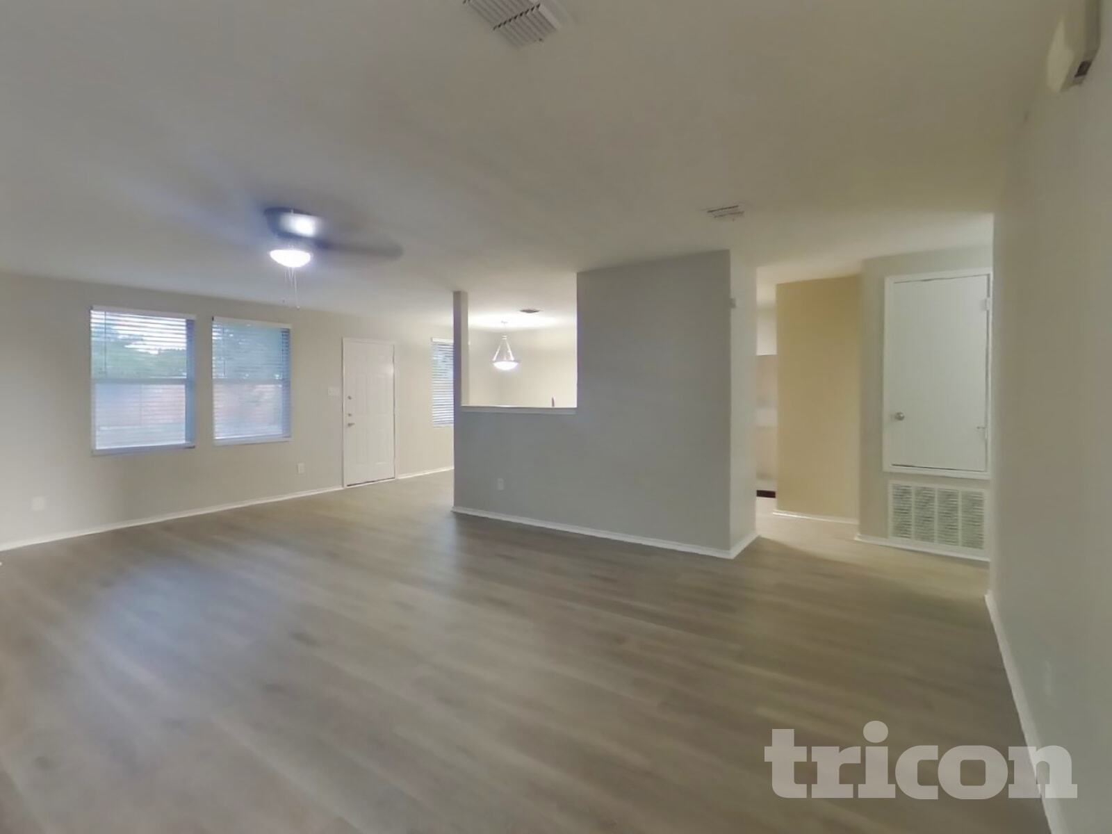 Building Photo - 1405 Englewood Dr