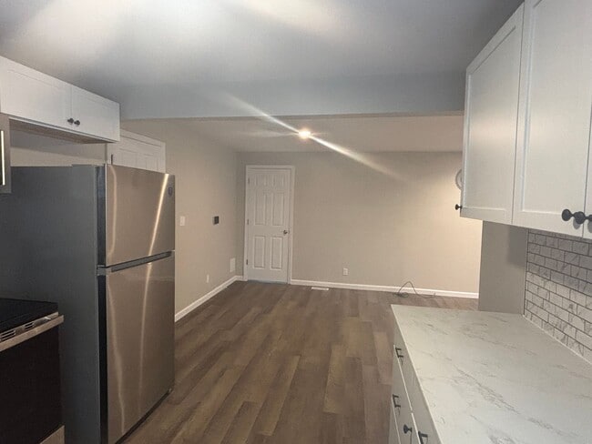 Building Photo - Fabulous 2 Bedroom 1.5 Bathroom House