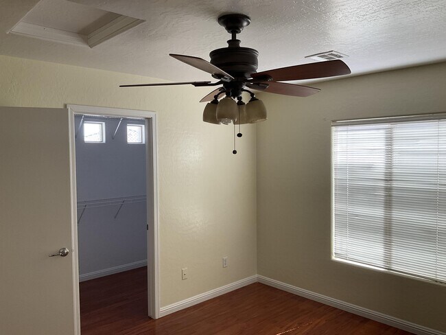 Building Photo - 5297 Tipper Ave