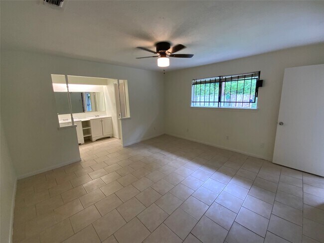 Building Photo - 7710 Ashmole Ln