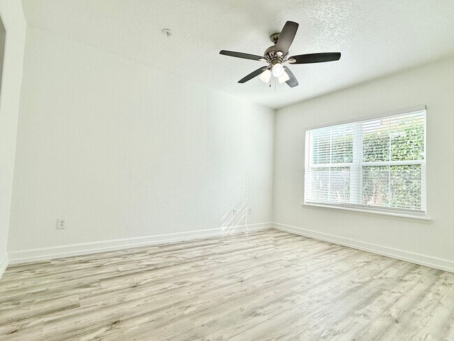 Building Photo - Urban living at its best – 2Bedroooms / 2Baths condo at Grande Downtown Orlando!