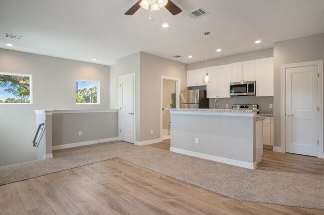 Building Photo - 5262 Ella Blvd