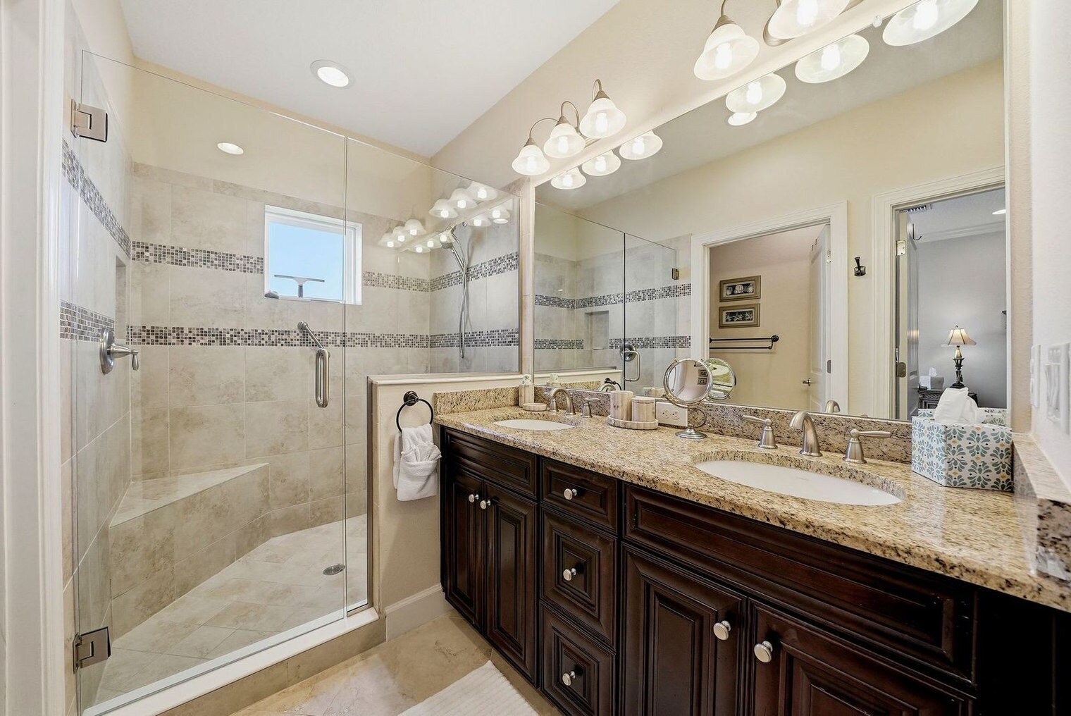 Building Photo - 6133 Marina Cove Way S